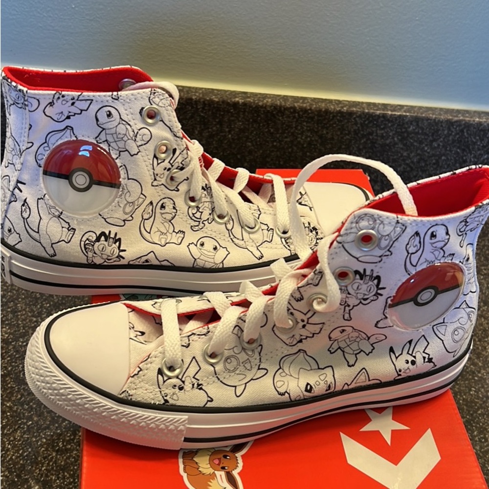 Converse Pokémon hightops NWT 6.5 womens 4.5 Mens